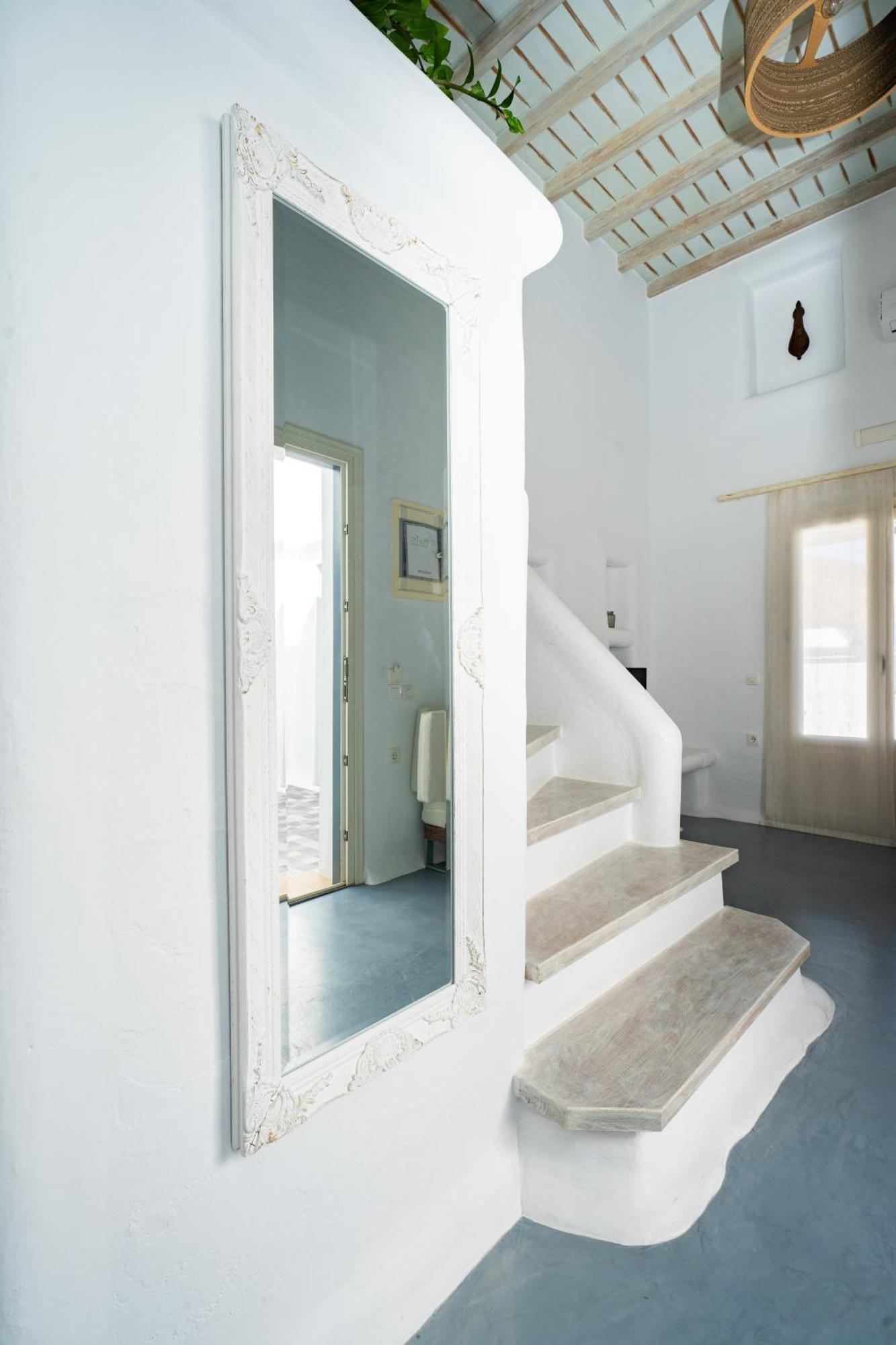 5 Traditional Suites Livadi  Dış mekan fotoğraf